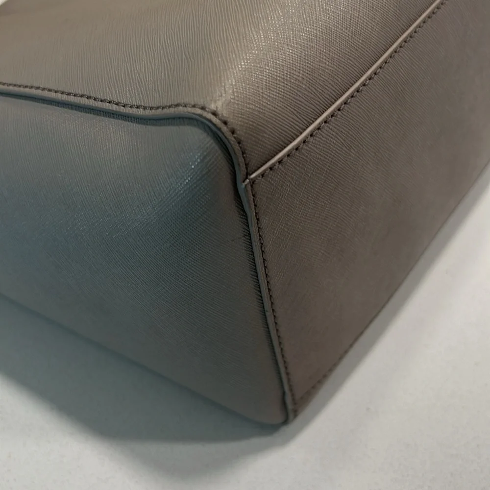 Tory Burch Emerson Saffiano Leather French Grey Buckle Tote Shoulder Bag - Picture 6 of 14